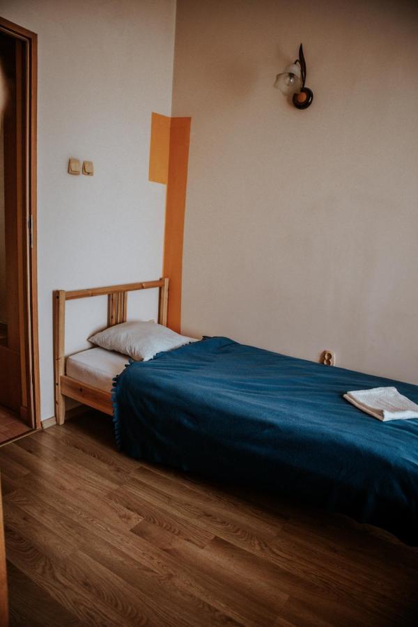 Cozy And Cheap Room In Old Town Krasków Eksteriør bilde